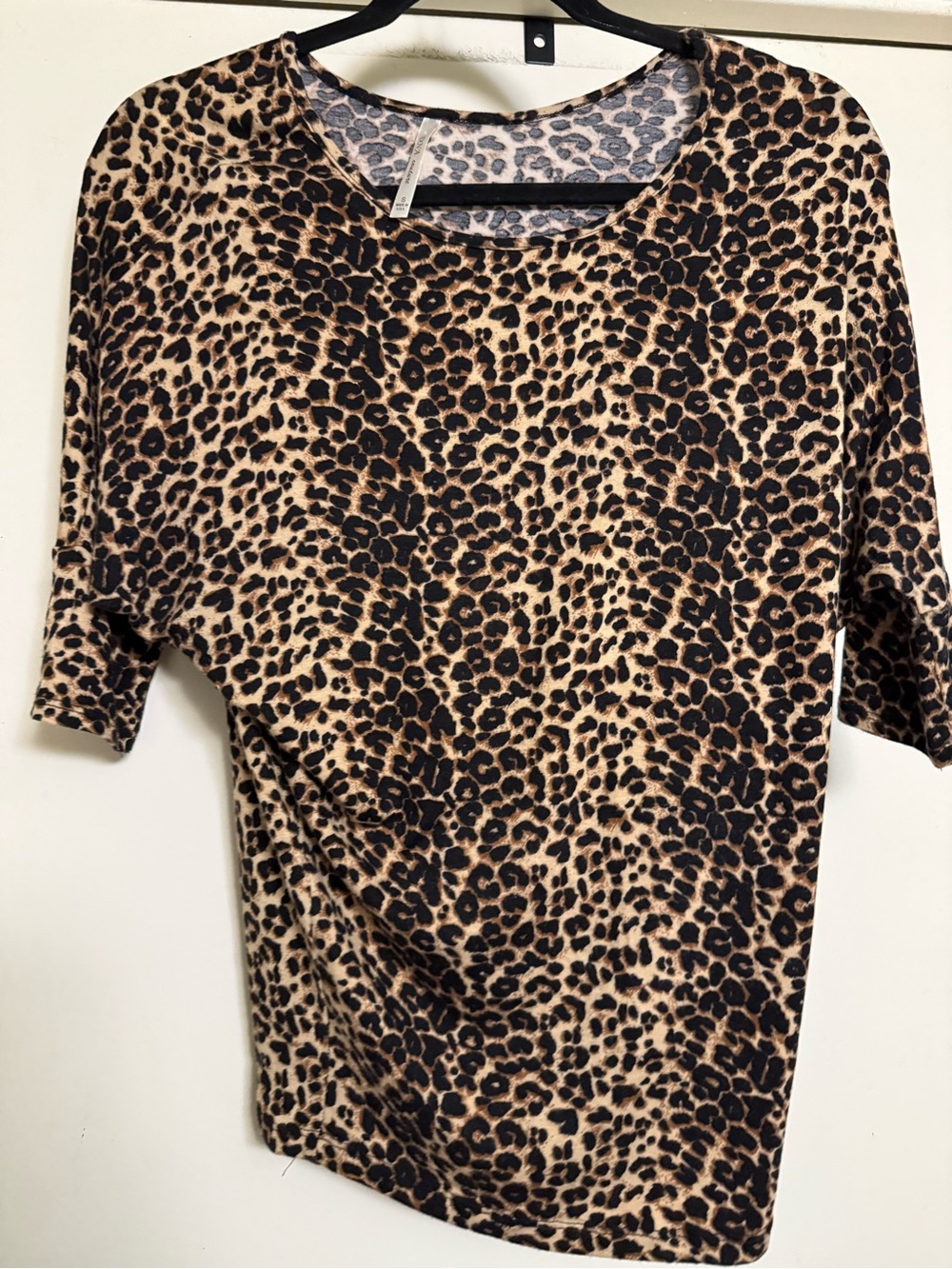 Leopard Print Short Sleeve Women's Top - Tan/Black